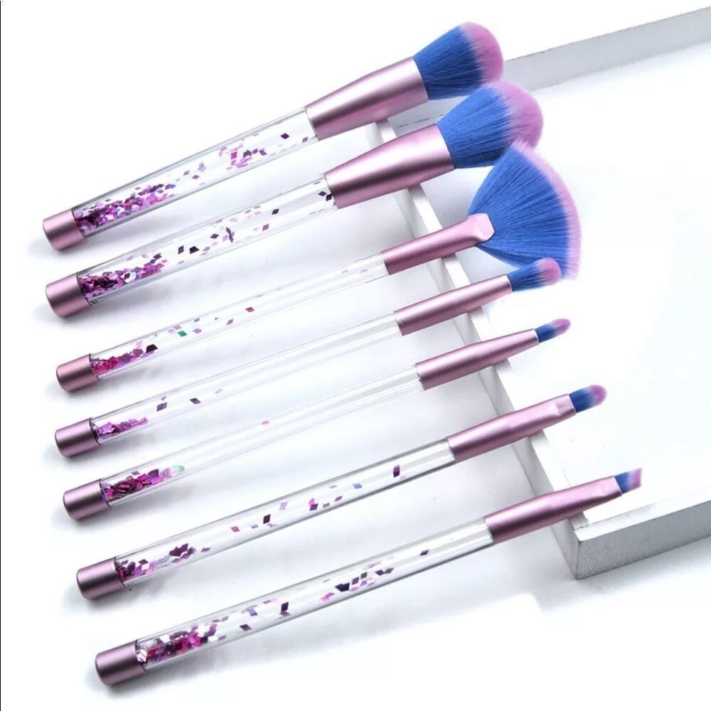 7 Piece Crystal Makeup Brush Kit - Picture 5 of 10
